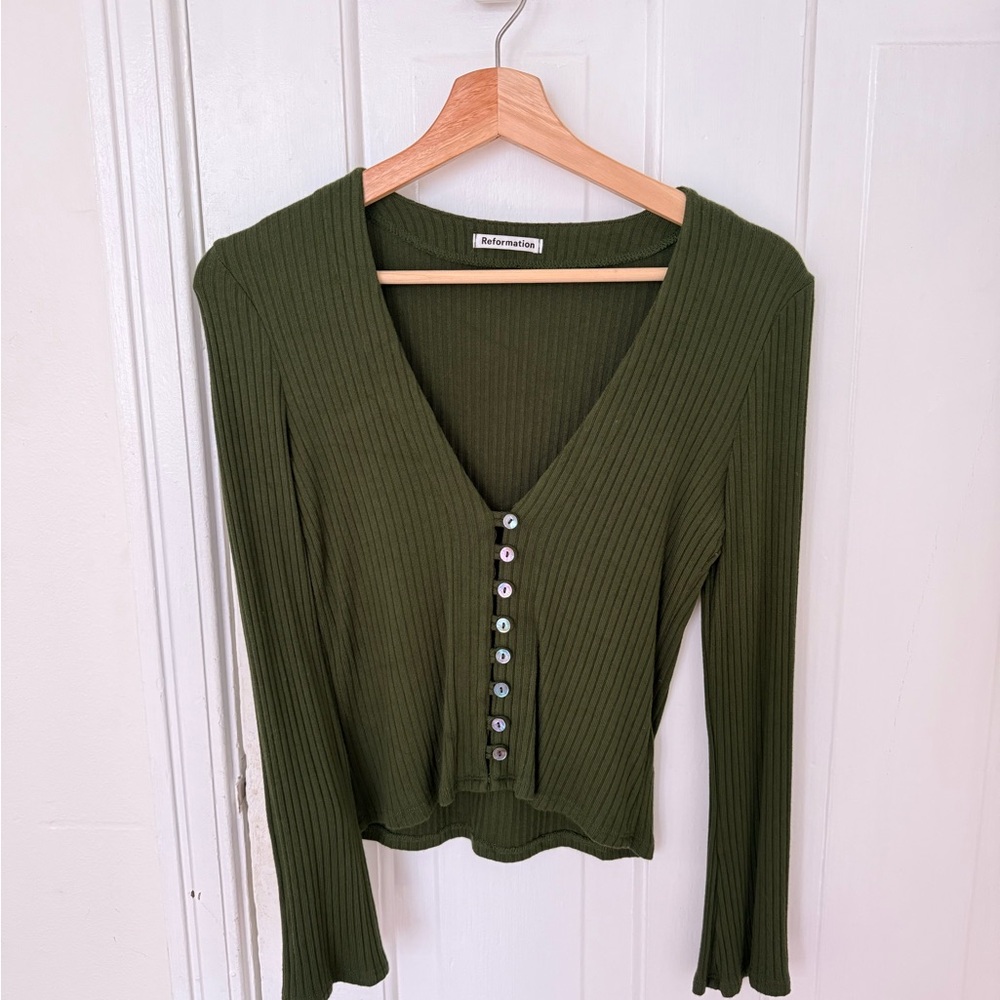 Reformation Gellar Ribbed Button V-Neck - Picture 2 of 3